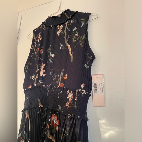 Summer Dress - Picture 5 of 7